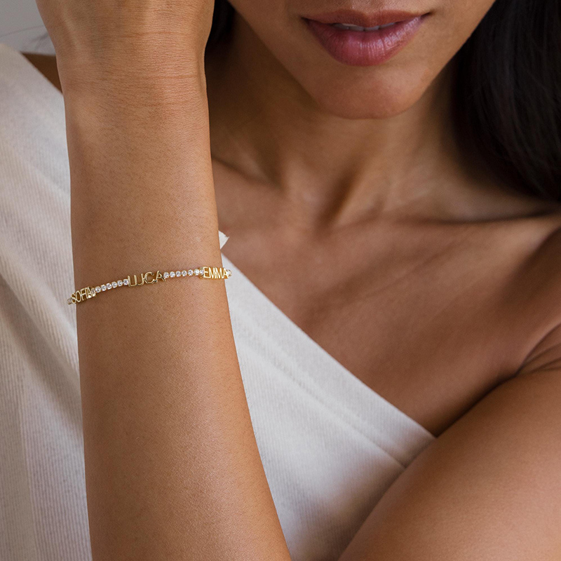 Bracelet personnalisé avec prénom et diamant cadeau pour maman